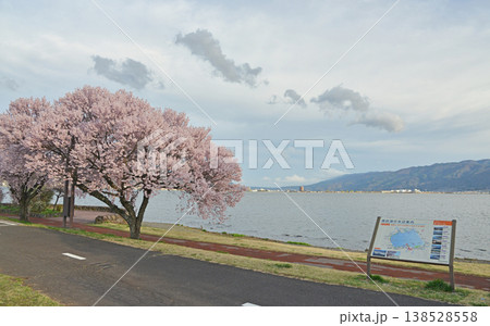 諏訪湖　　長野県下諏訪町 138528558
