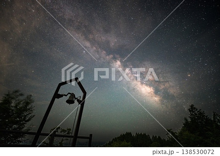 展望台から見た天の川 138530072