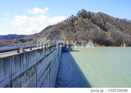 夕張シューパロダム・重力式コンクリートダム 138530096