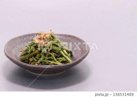 ワラビのおひたし　春の山菜料理　蕨 138531489