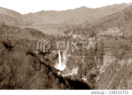 古写真 1956年 日光 中禅寺湖と華厳滝のパノラマ 古写真 1956年 日光 中禅寺湖と華厳滝のパノラマ 138531751
