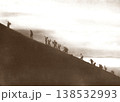 古写真　1953-1954年　朝焼けと富士登山の風景 138532993