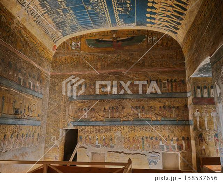 王家の谷KV17、セティ1世墓に描かれた冥界の場面 138537656