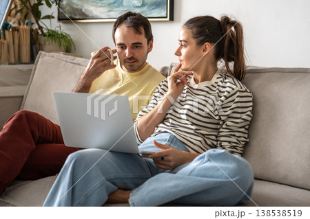 Married couple discussing family budget and planning expenses, trust and compromise in relationships 138538519