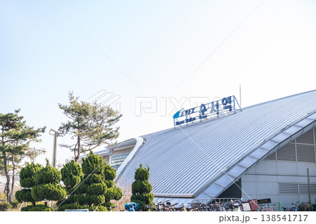韓国・仁川　ウンソ駅のサイン 138541717