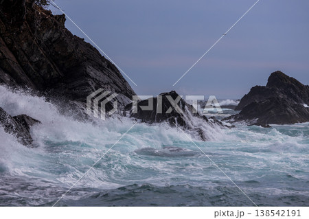 大荒れの海岸 大荒れの海岸 138542191