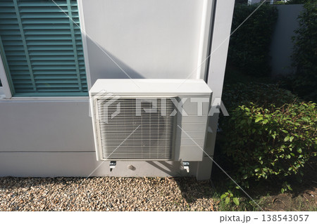 Cooling Oasis 138543057