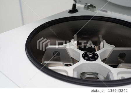 遠心分離機 138543242