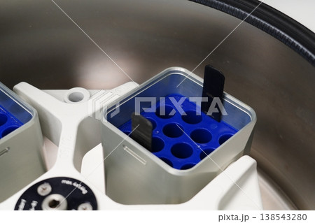 遠心分離機 138543280