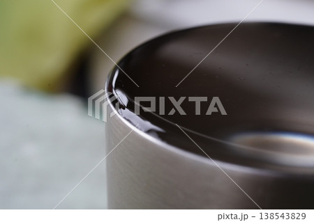 表面張力 138543829