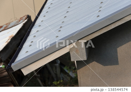 波板屋根　イメージ 138544574