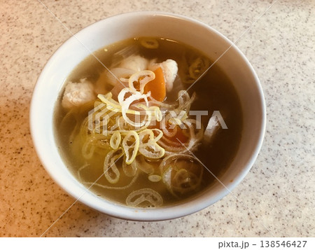 ワンタンメン ワンタンメン 138546427