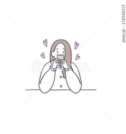 スマホを嬉しそうに見ている女性のイラスト素材 スマホを嬉しそうに見ている女性のイラスト素材 138548313