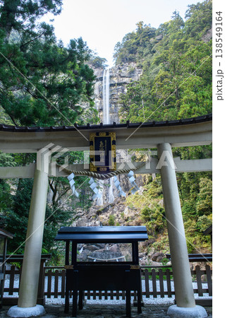夕刻の那智の滝 飛龍神社 和歌山県 夕刻の那智の滝 飛龍神社 和歌山県 138549164