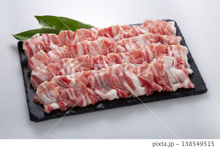 国産豚しゃぶしゃぶ用　モモバラ 138549515