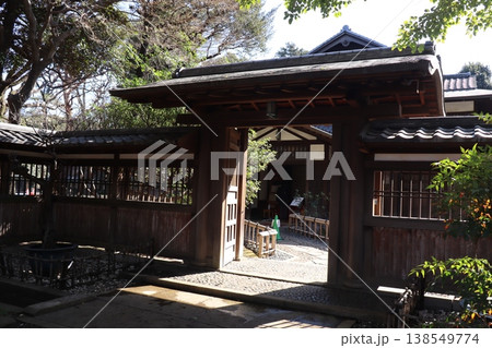 旧前田邸和館の門 138549774