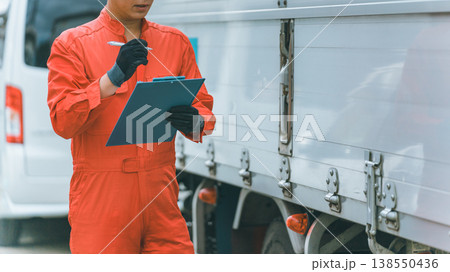 トラック整備士 138550436
