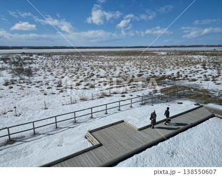 北海道小清水町の冬の小清水原生花園の空撮 北海道小清水町の冬の小清水原生花園の空撮 138550607