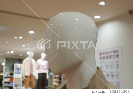 マネキン 138551502