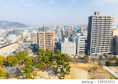 冬の広島県福山市 日本100名城 福山城 天守からの眺望 冬の広島県福山市 日本100名城 福山城 天守からの眺望 138553411