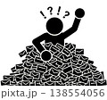 大量のメールに埋もれて困る人物のピクトグラム（仕事・多忙・ストレス） 138554056
