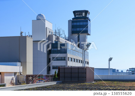 大阪国際空港(伊丹空港)の展望デッキからの眺め 大阪国際空港(伊丹空港)の展望デッキからの眺め 138555620