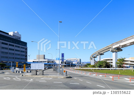 大阪国際空港(伊丹空港)と大阪空港駅 大阪国際空港(伊丹空港)と大阪空港駅 138555622