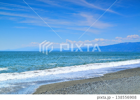 神奈川県 早春の袖が浦海岸 138556908