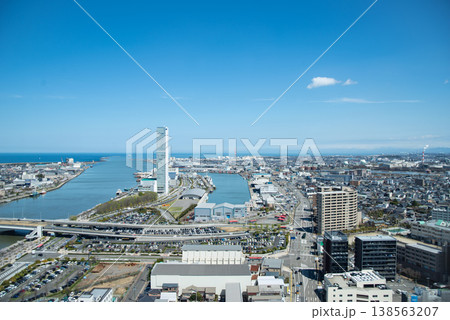新潟市メディアシップ展望台から望む景色(朱鷺メッセ方面) 新潟市メディアシップ展望台から望む景色(朱鷺メッセ方面) 138563207