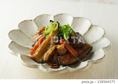 茄子と豚ばら肉の味噌炒め 茄子と豚ばら肉の味噌炒め 138564575