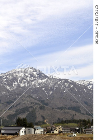 新潟の雪山 新潟の雪山 138575325