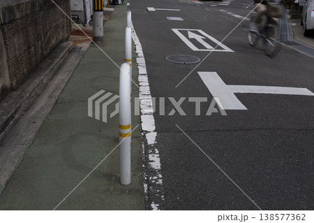 道路交通法改正で話題となっている自転車のマナーの現場を撮影 道路交通法改正で話題となっている自転車のマナーの現場を撮影 138577362