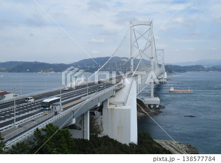 本四連絡橋の大鳴門橋 本四連絡橋の大鳴門橋 138577784