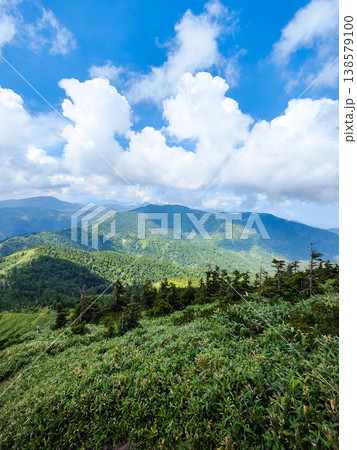 夏の岩菅山登山(ノッキリ~岩菅山山頂):横手山方面の眺め 夏の岩菅山登山(ノッキリ~岩菅山山頂):横手山方面の眺め 138579100