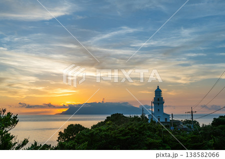屋久島灯台の夕景 トワイライト 屋久島(夏 屋久島灯台の夕景 トワイライト 屋久島(夏 138582066