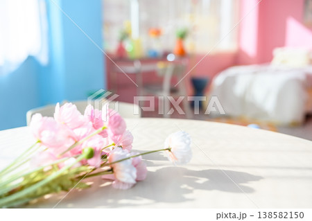 テーブルの花 ：はっぴぃぽっぷ 138582150