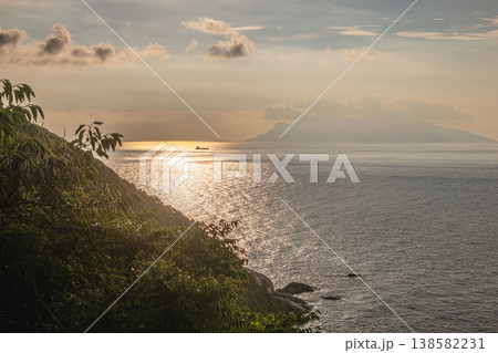 口永良部島にかかるサンロード　屋久島(夏 138582231