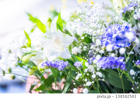 お悔やみの気持ちを込めた供花 :はっぴぃぽっぷ お悔やみの気持ちを込めた供花 :はっぴぃぽっぷ 138582501