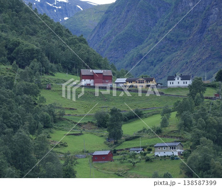 ノルウェー世界自然遺産美しいフェヨルドル風景 138587399