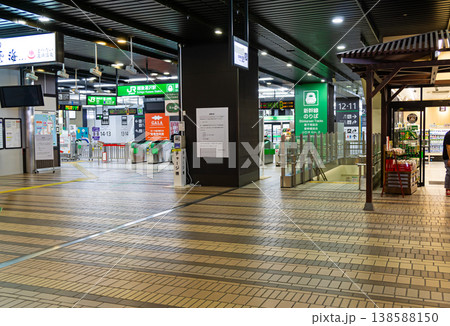 JR越後湯沢駅の改札付近 新潟県南魚沼郡湯沢町 JR越後湯沢駅の改札付近 新潟県南魚沼郡湯沢町 138588150