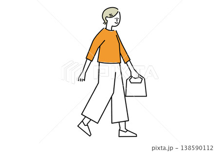 にこやかな表情で歩く女性 にこやかな表情で歩く女性 138590112