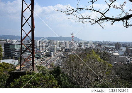 春の城山から延岡市街を望む 春の城山から延岡市街を望む 138592865