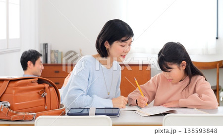 勉強 宿題 イメージ  138593848