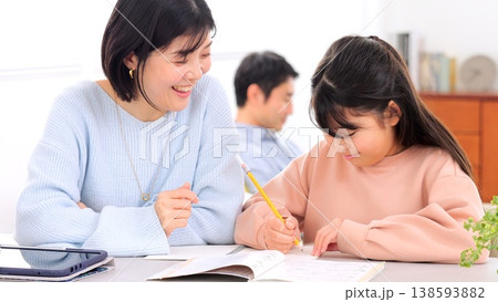 勉強 宿題 イメージ  138593882