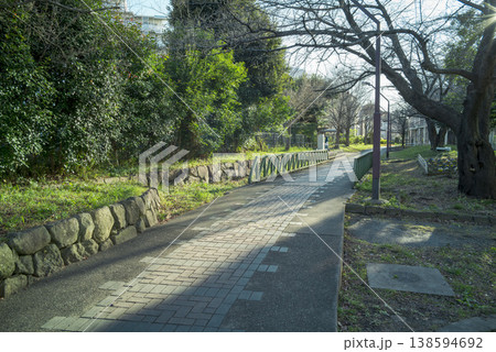 東京都北区赤羽緑道公園　陸軍兵器補給廠専用線廃線跡 138594692