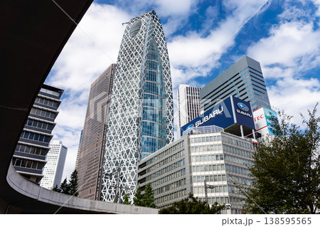 新宿駅西口の景色 東京都新宿区新宿 新宿駅西口の景色 東京都新宿区新宿 138595565