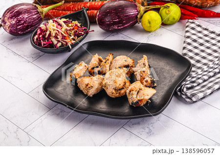 Afgani chicken kebab with white marinade 138596057