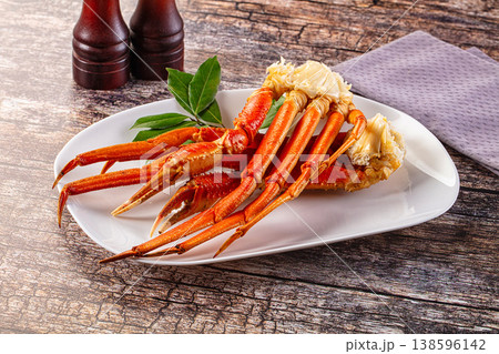 Steamed delicous red crab legs 138596142