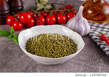 Raw dry mash green beans 138596348