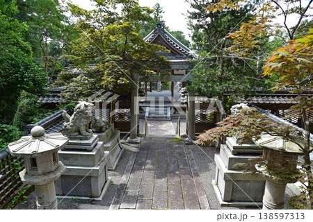 滋賀県甲賀市　大池寺の八幡神社 138597313